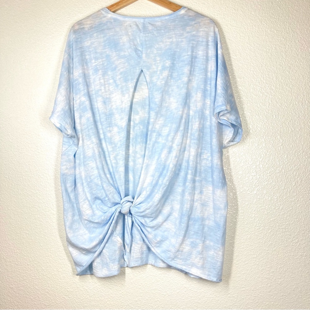 American Eagle T-Shirt Womens Medium Blue Tie Dye Oversized Open Back Tee